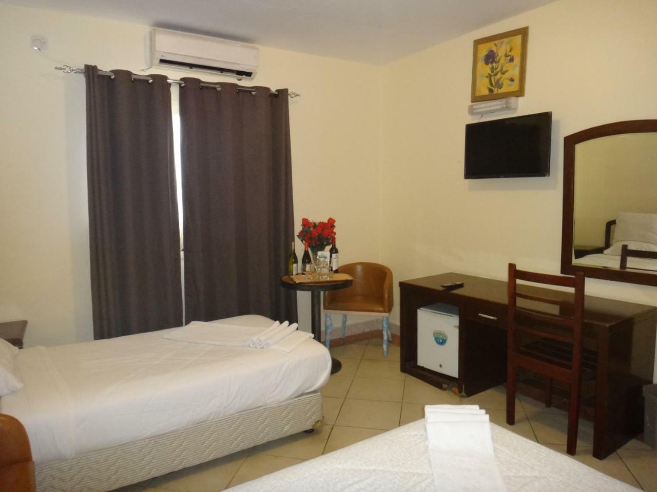 Quality Hotel Джуба Экстерьер фото