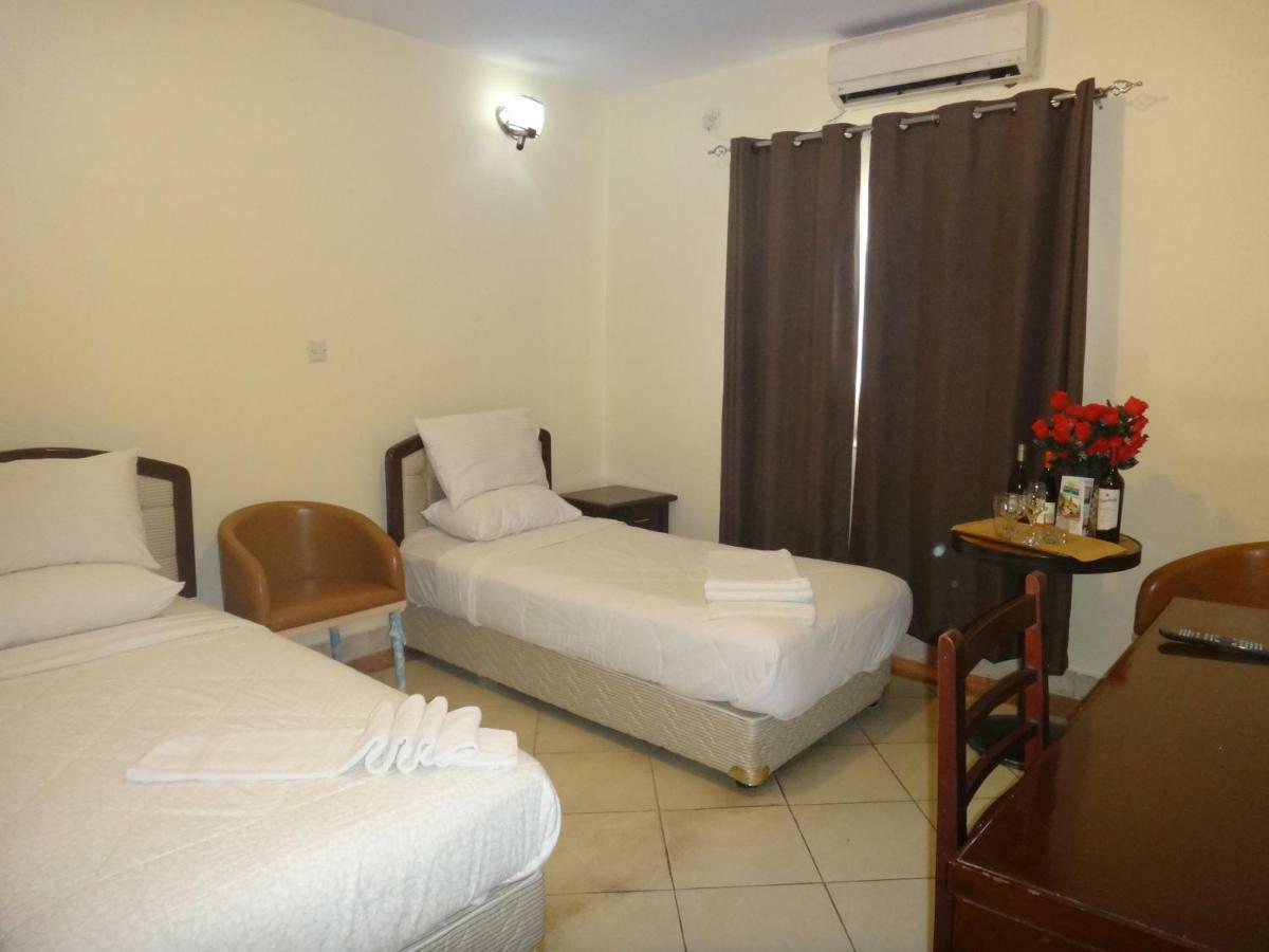 Quality Hotel Джуба Экстерьер фото